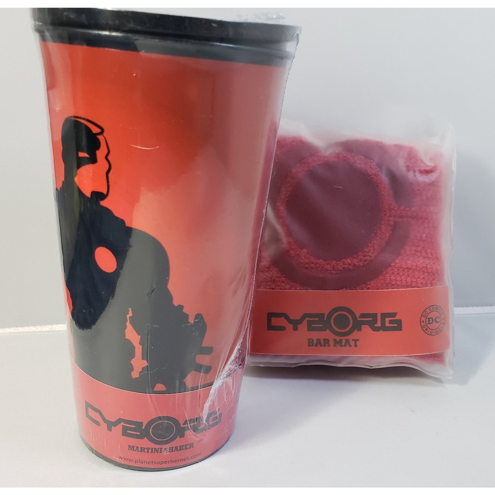 CYBORG Martini Shaker and Bar Mat.Sci-Fi Nerd Block EXCL March 2017 (DC Comics)