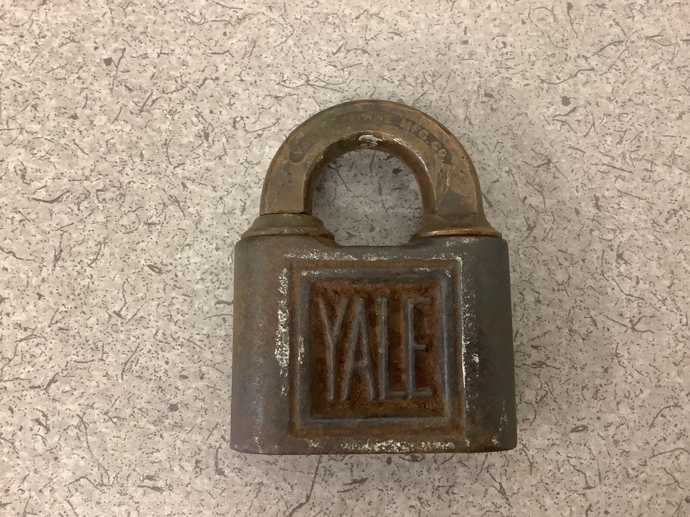 Antique Yale Padlcok No Key