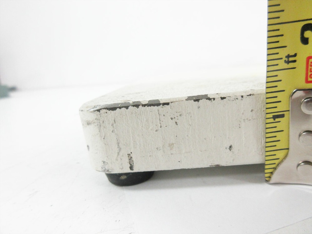 MICROSCOPE STAND HEAVY BASE WITH POST WEIGHT: 37.34 LBS