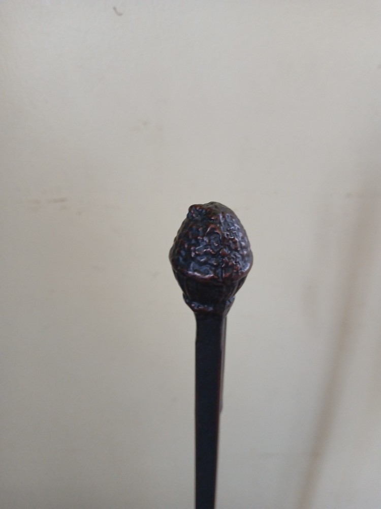 Cast Iron Wreath Holder Stand