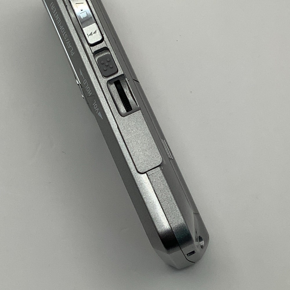 Sony Handheld IC Digital Voice Recorder ICD-B26 TESTED