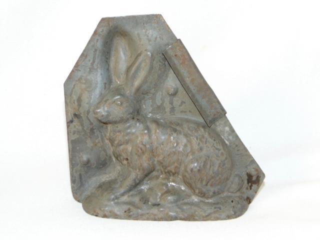 Antique Primitive Tin CHOCOLATE CANDY MOLD, Seated Rabbit, EASTER