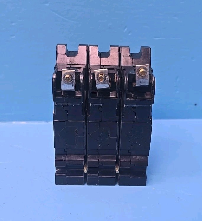 Square D EHB34100 100A 480/277V 3Pole Circuit Breaker