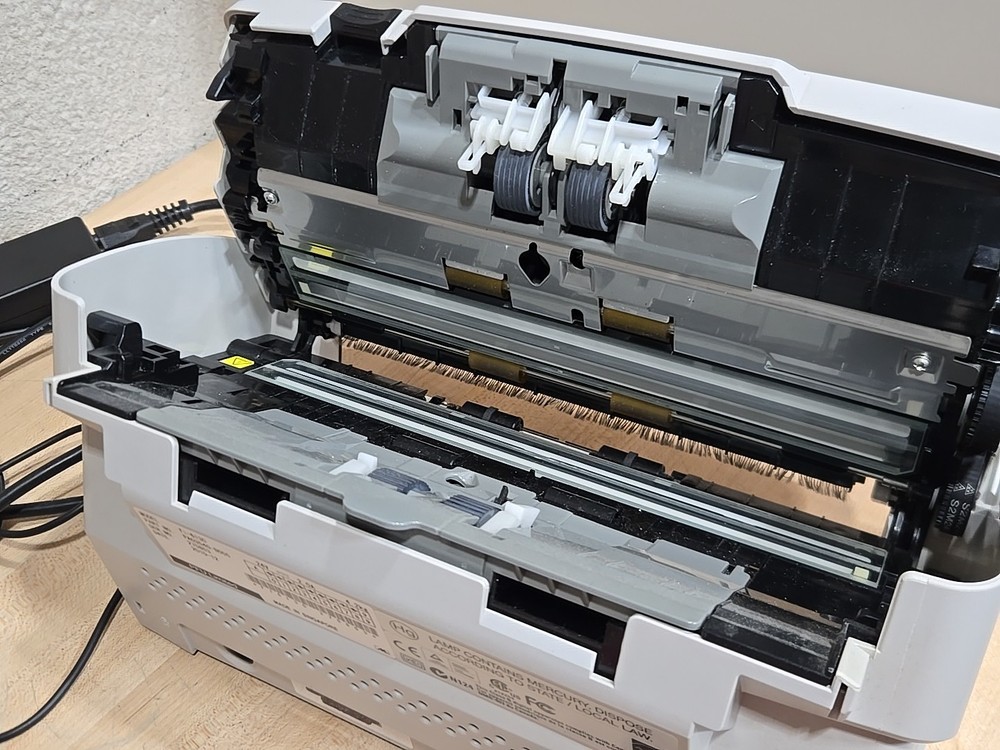 Fujitsu FI-6130 Duplex Document Color Scanner w/AC Adapter UNTESTED POWERS ON