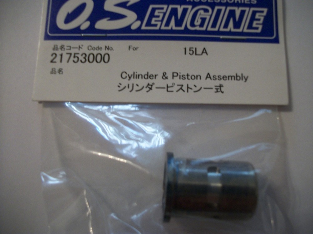 OS LA 15 PISTON & CYLINDER NIP