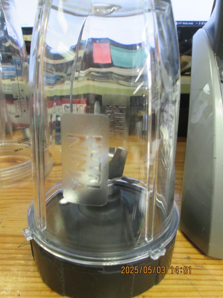 Ninja Professional 1100w Blender |MISSING PITCHER, BLADE, AND TOP
