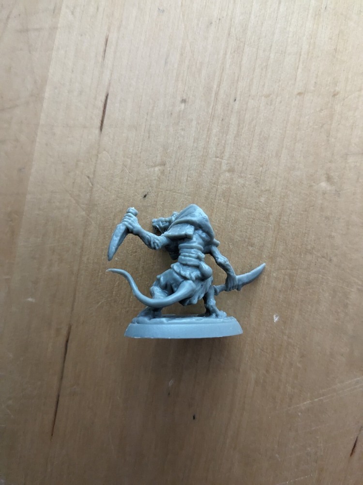 Reaper Bones Beastman Wererat Skinner