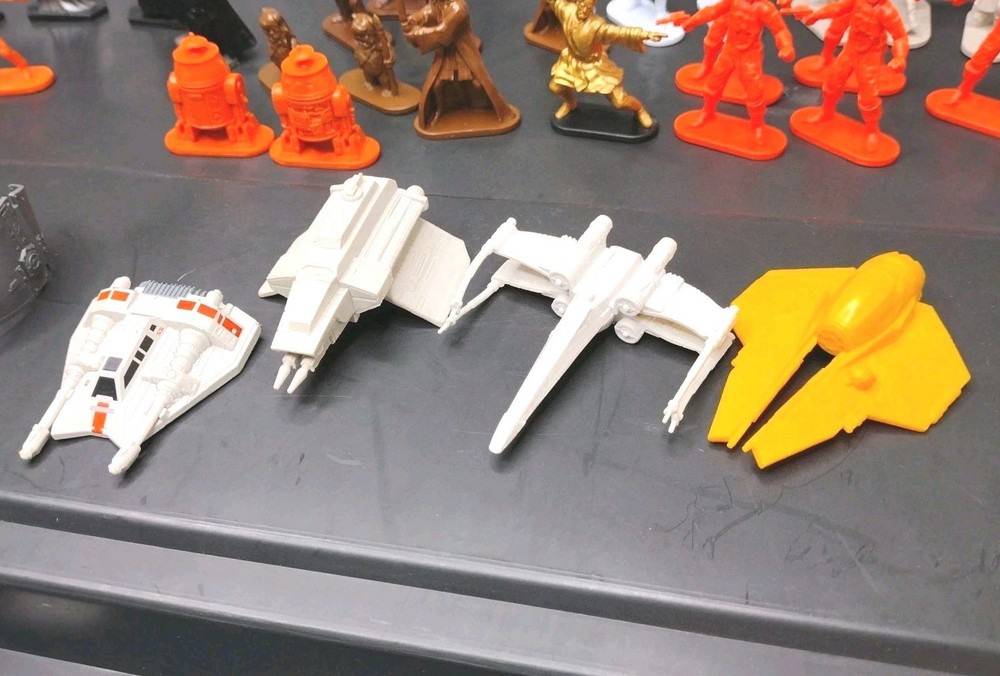 Hasbro Star Wars Command Army Men Figures & Ships 81 Piece