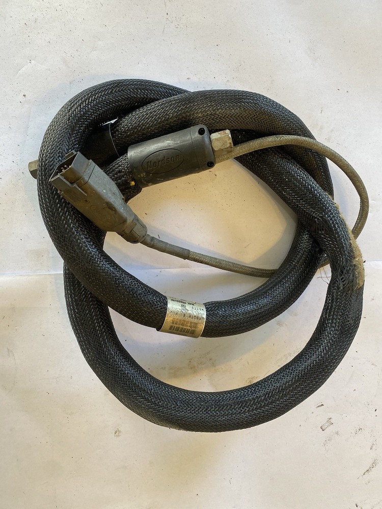 Nordson 6ft Hose PN274792C for Hot Melt Adhesive (Black), Rectangular Plug`