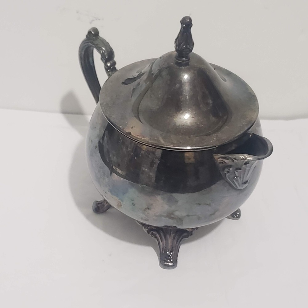 Oneida Silver Plated Footed Creamer Victorian Style with Lid