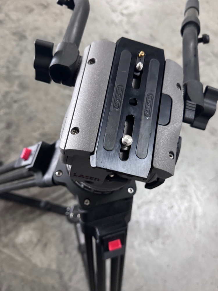 Cartoni Laser Tripod System