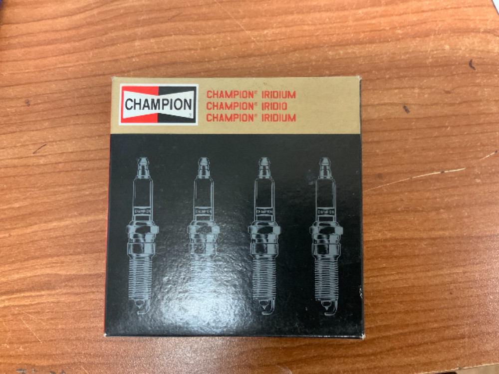 4 pc Champion 9701 Iridium Spark Plugs