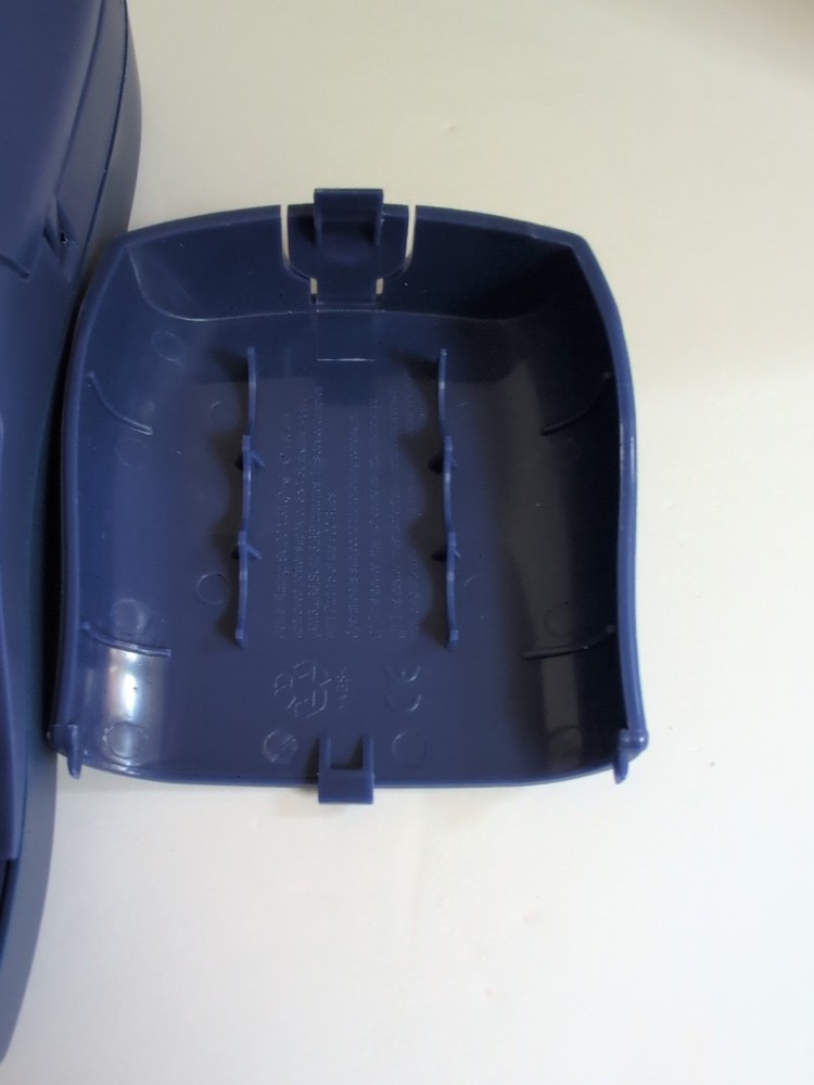 DYMO LabelPOINT 200 Electronic labelmaker With partial roll of printer paper