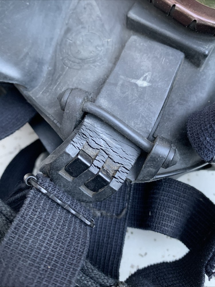 MSA-68-2E8 Gas Mask And Bag (pls Read Description)