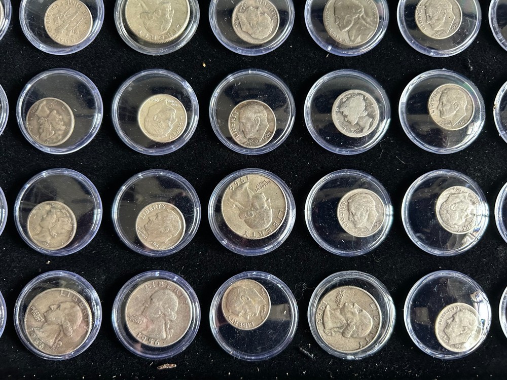 🔥🔥🔥50 Silver US Coins W/ Display Case SOLID SILVER!🔥🔥🔥