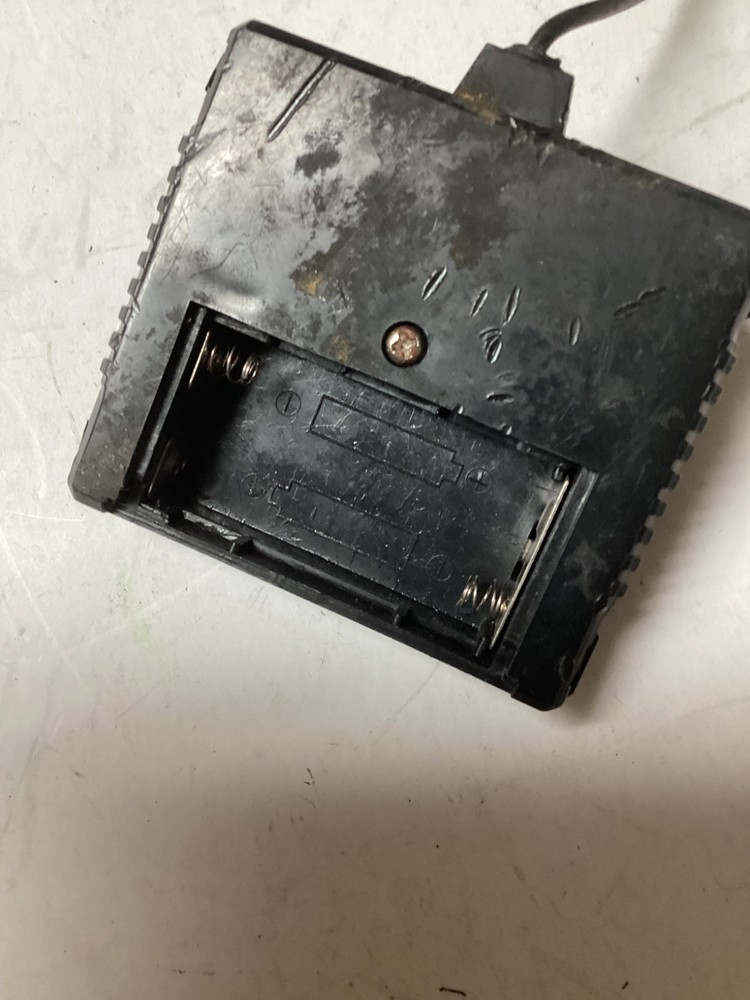 VINTAGE UNBRANDED WIRE CONTROL CAR