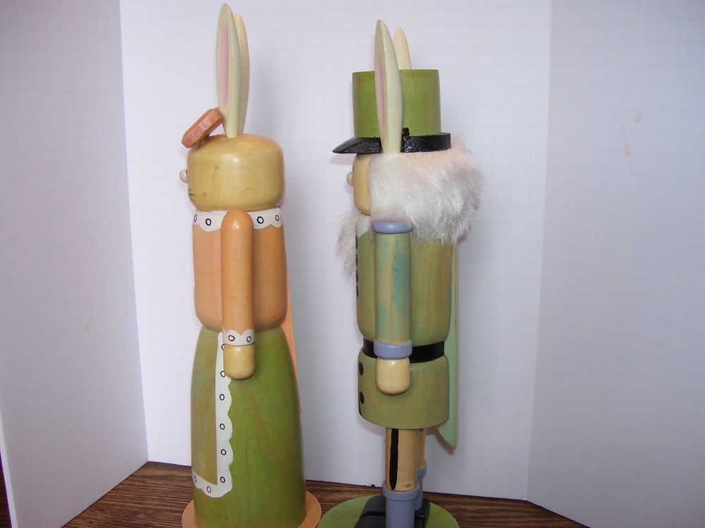 Pier 1 Easter Mr Mrs Easter Bunny Nutcrackers Holiday 14" - Pr