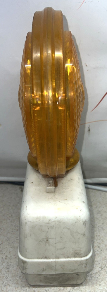 Amber Blinking Barrier Construction Road Lights (Hazard) Poco Blinker Lite. INC