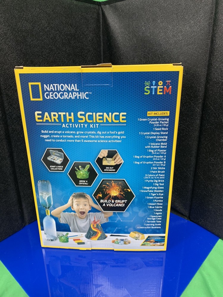 NATIONAL GEOGRAPHIC Earth Science Kit - Over 5 Science Experiments & STEM