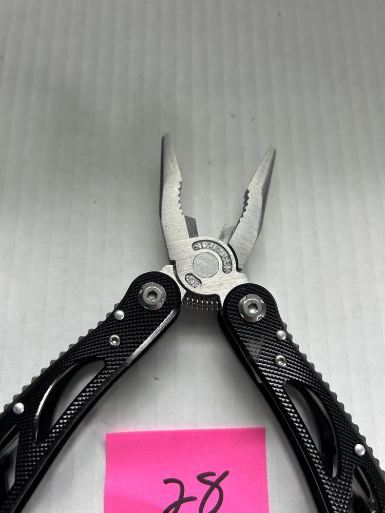 Genic Multi Tool with belt holder and bits