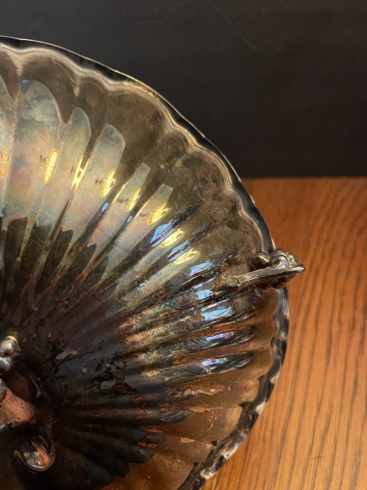 Reed & Barton Silverplate Shell Dish w/ Grape Leaf Design & Grape Feet #209-1960