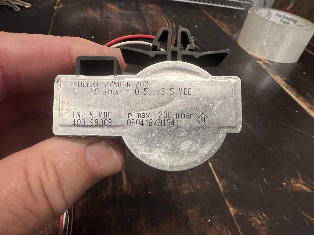 HOBART 00-775866-00202 PRESSURE TRANSMITTER SWITCH, RED BACK, USED