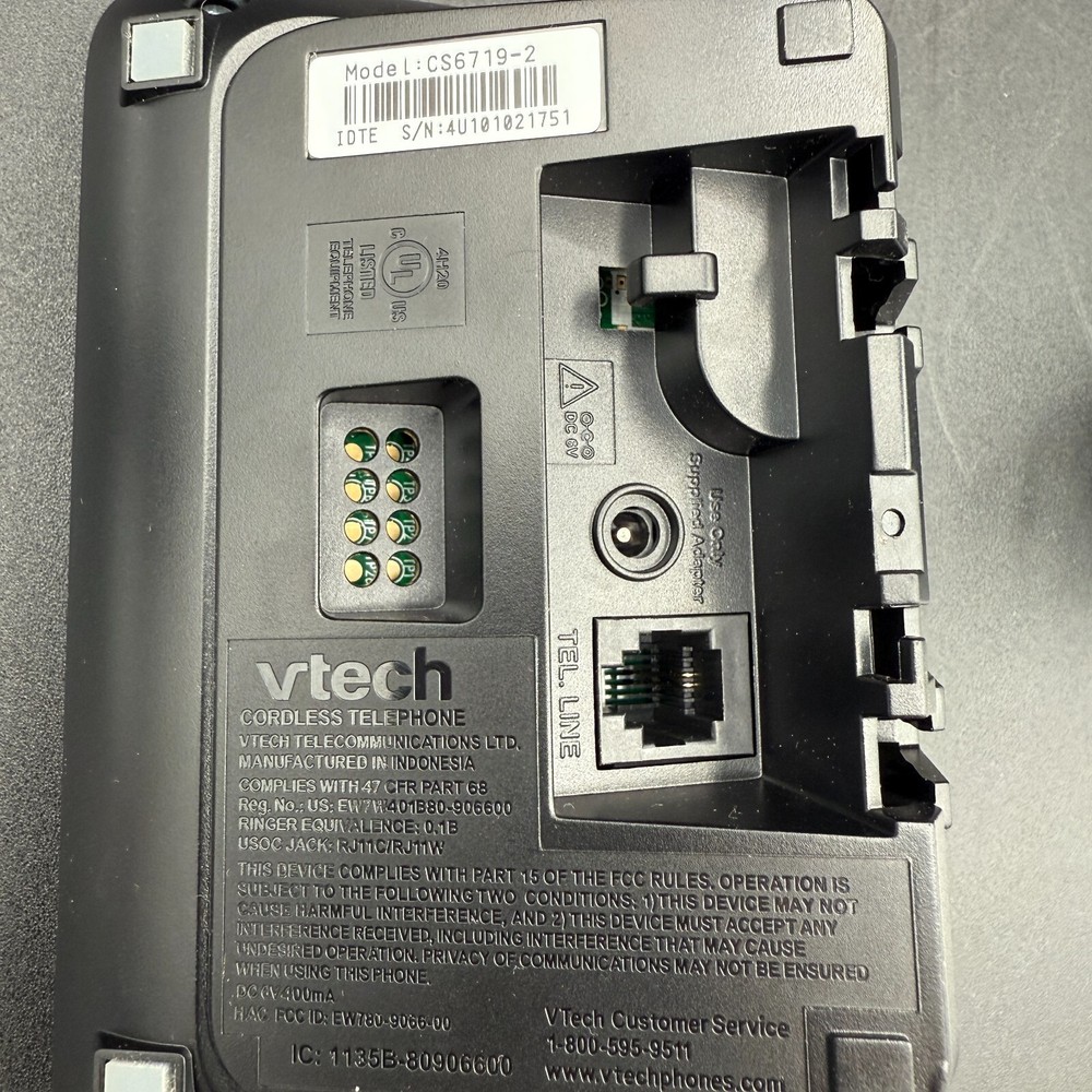 VTech 2 Headset Cordless Phone System Caller ID Call Waiting CS6719-2