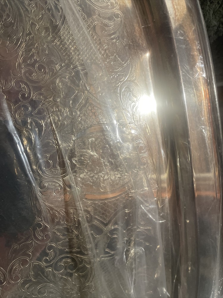 LB Vintage Floral Pattern silver platter (plated)