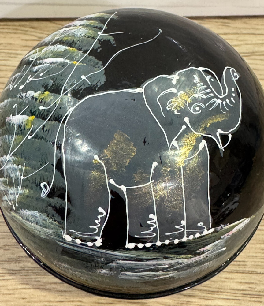 Elephant, Small Lacquerware Round Container - Approx. 8cm Diameter