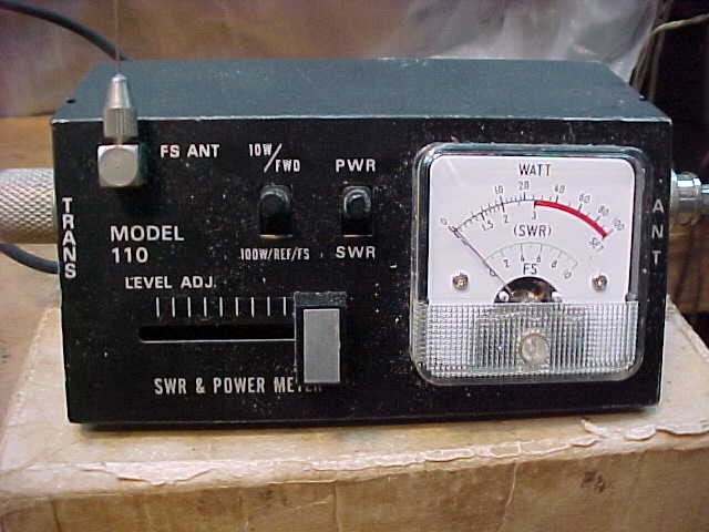 Qual-Comp Model 110 SWR Power & Field Strength Meter In Box