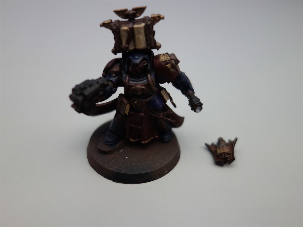 Warhammer 40K Space Marines - Librarian in Terminator Armour (oop plastic)