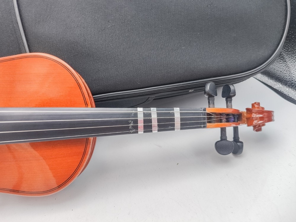 Unbranded 1/2 Size Violin w/ Case & Bow