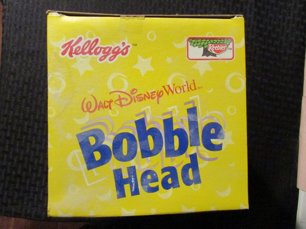 2002 Kellogg Walt Disney World MICKEY MOUSE 8.5" Bobble Head MIB