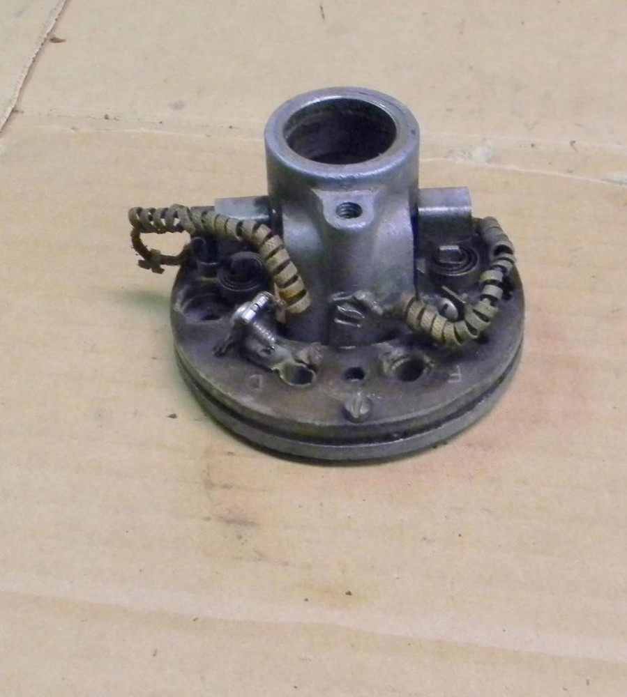 LUCAS E3L DYMAMO COMMUTATOR END BRACKET WITH BRUSH PLATE AND BRUSHES