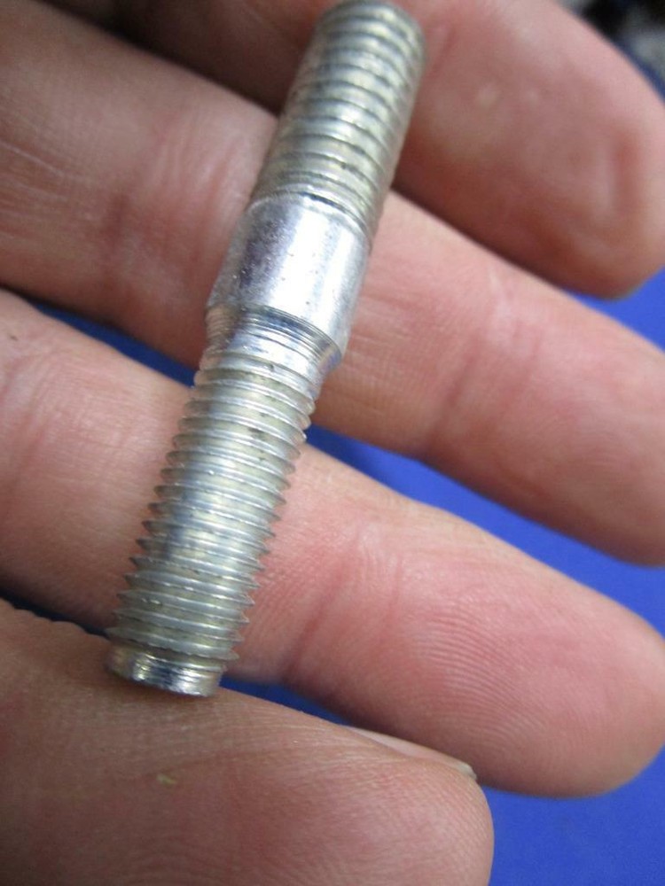 NOS Norton Commando, CYLINDER STUD - STEPPED # 06-3824