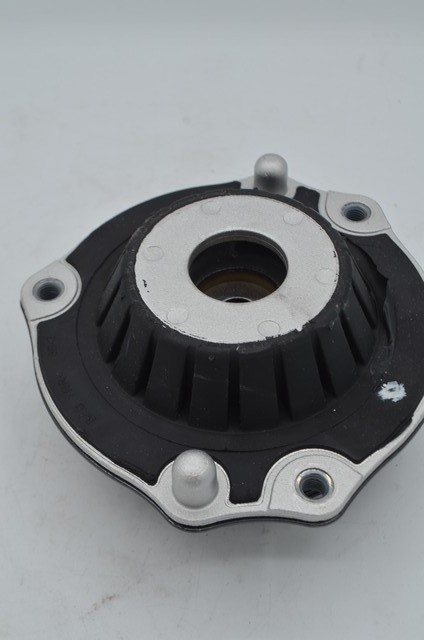 Genuine GM Front Suspension Strut Mount 84472032
