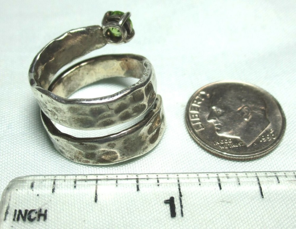 Studio Made Silver Ring w Peridot 8.2 grams size 5 1/2