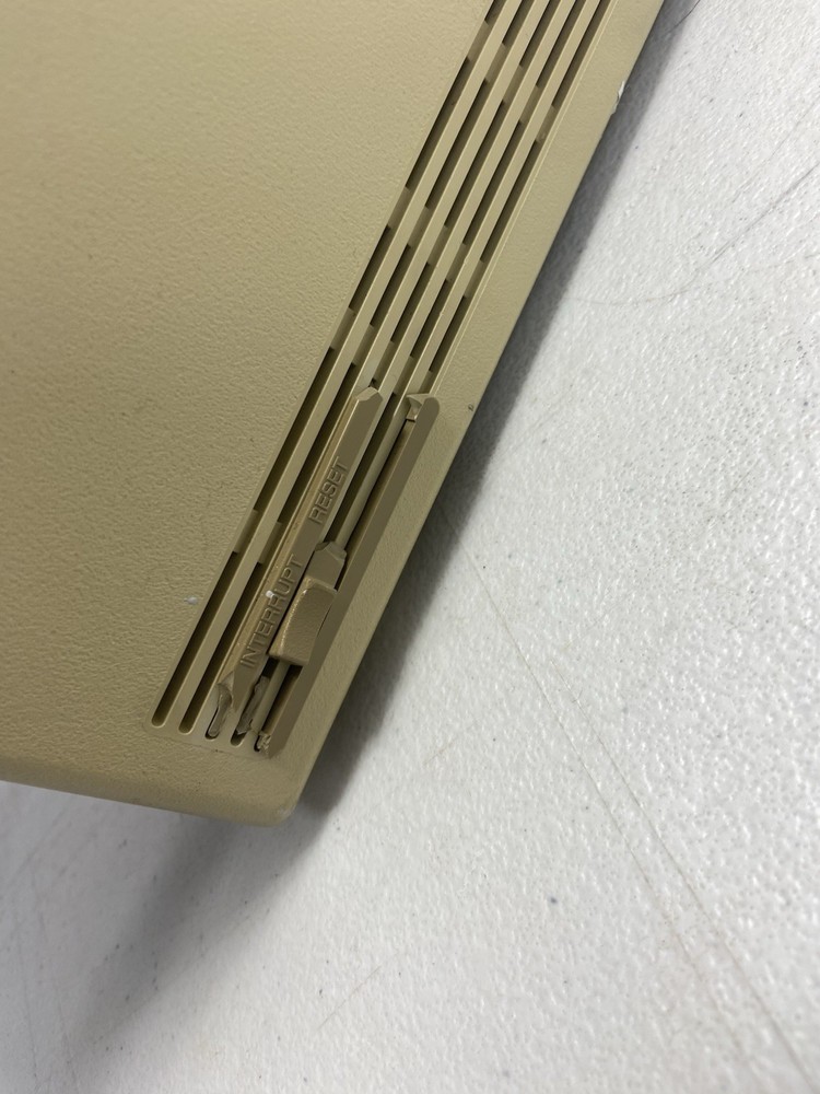 Apple Macintosh Plus 1MB Vintage Computer (PARTS ONLY)