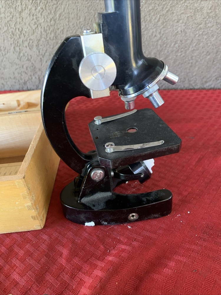 Vintage Tasco 900X Zoom Microscope.