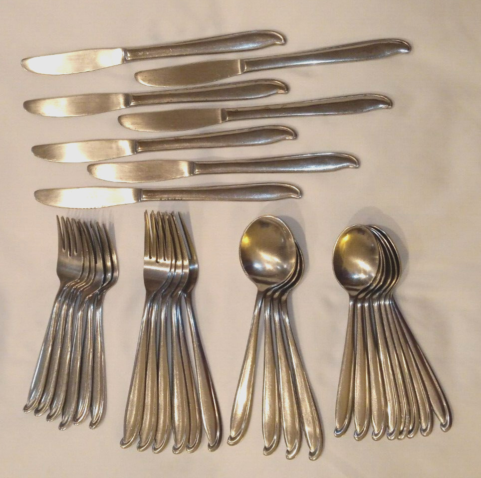 Heritage 'Young Hope' Pattern Stainless Flatware 30 Pieces AAA Japan