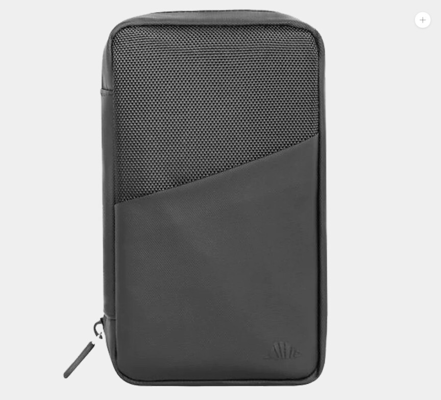 Intelli Synch Universal Tech Organizer with 10 Storage Areas - Premium - Durable