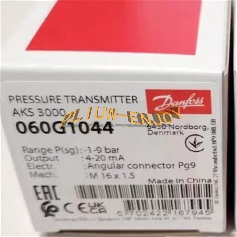 1PCS NEW Danfoss AKS3000 060G1044 pressure transmitter