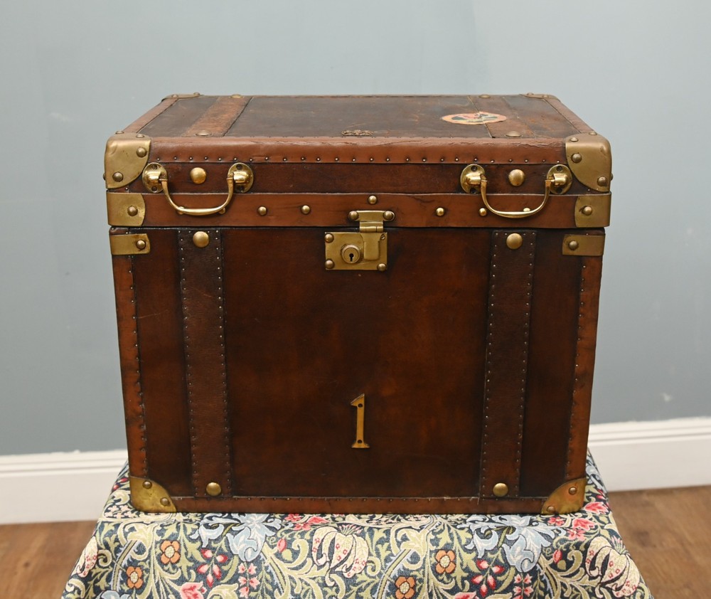 Vintage Leather Travelling Trunk Table Steamer Box