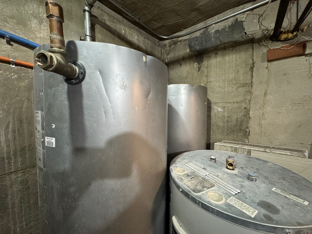 Viessmann Vitocell EVI 300-V Indirect Fired Hot Water Storage Tank 79 Gallons