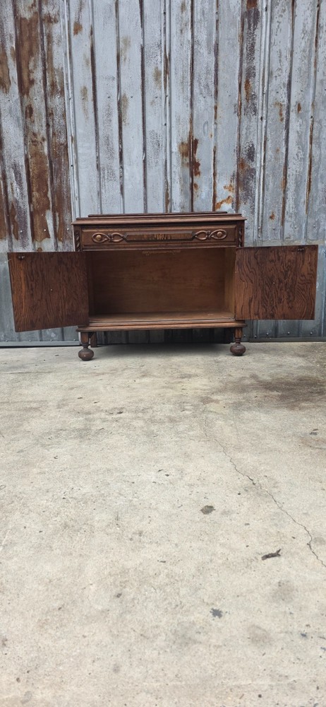 vintage sideboard buffet cabinet and table MUST MOVE!!!