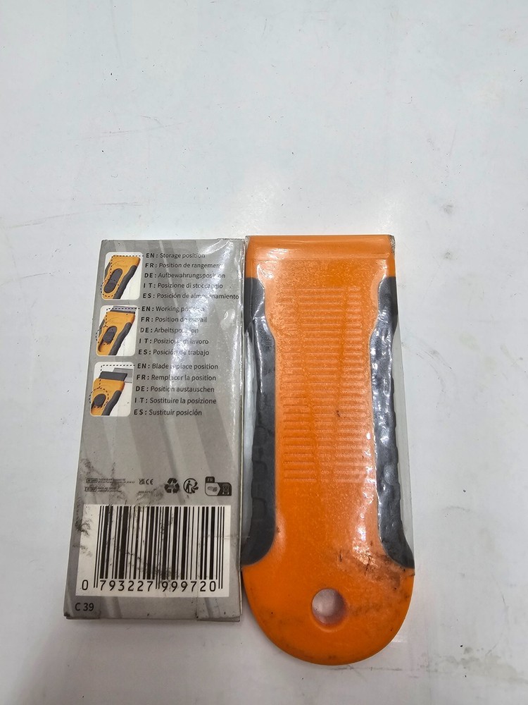 Cleanse Razor Blade Scraper with 15 Extra Blade Multi-Surface Cleaning Tool