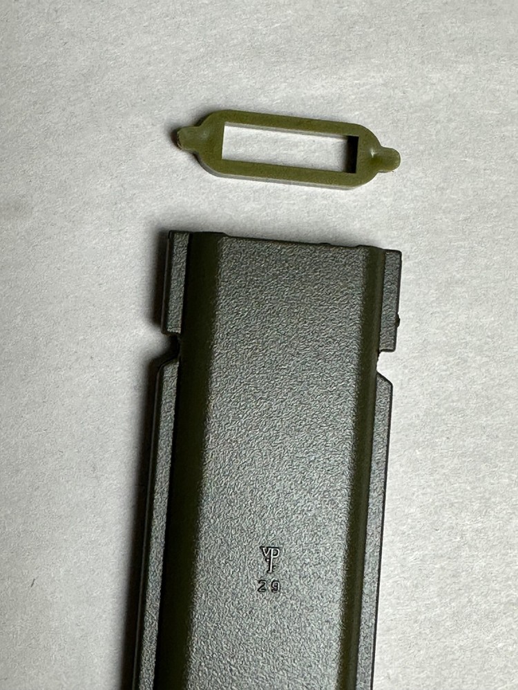 M8A1 SCABBARD REPLACEMENT PLASTIC SHEATH.
