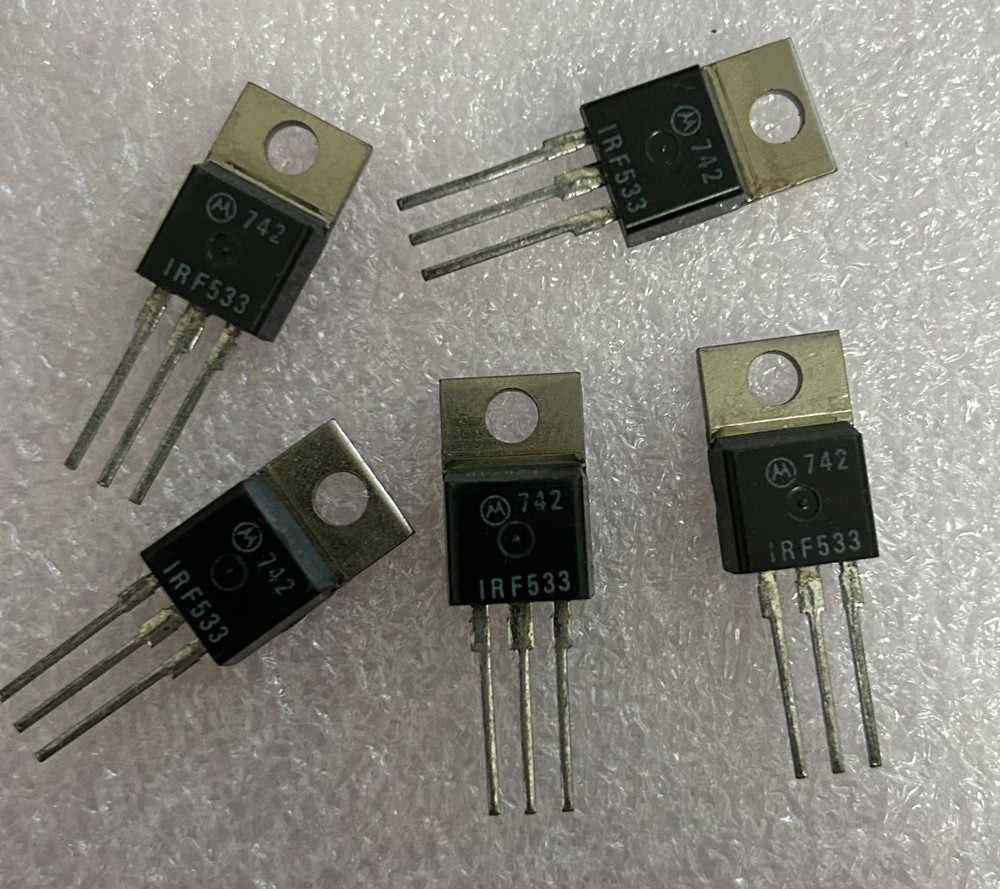 5ea Motorola IRF533 MOSFETs Transistors