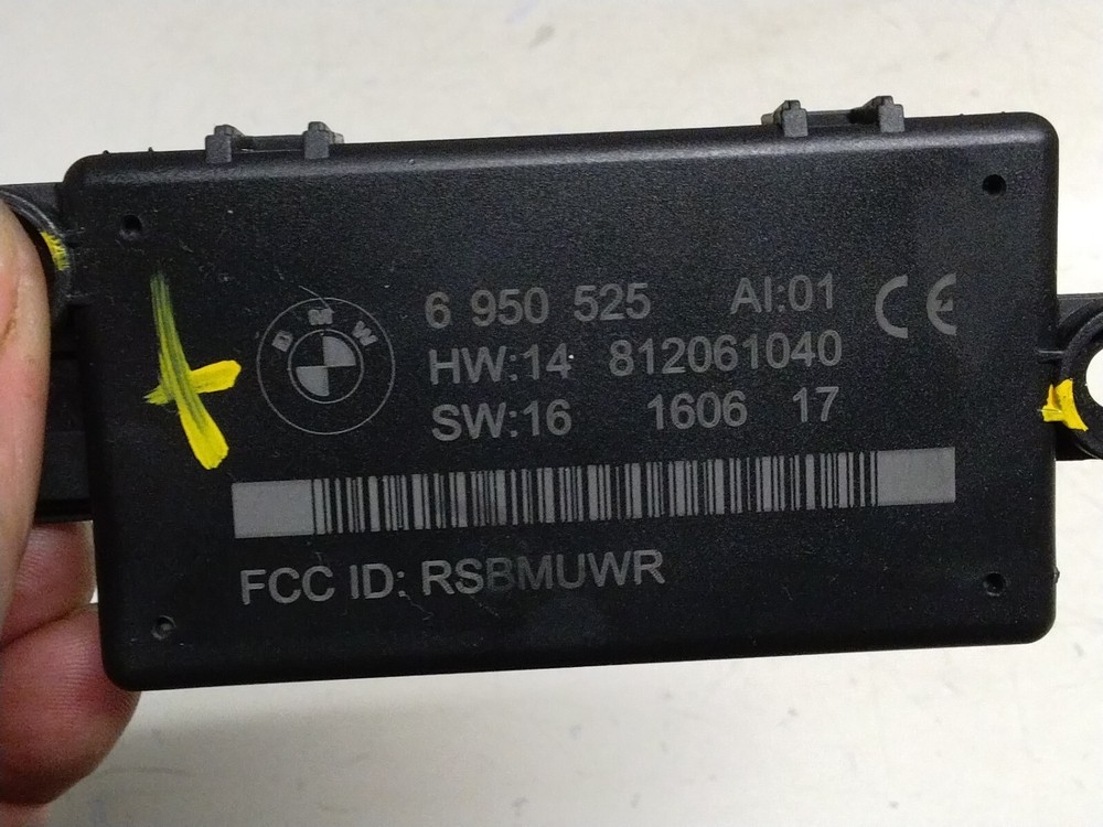 BMW E63 6 SERIES CABRIOLET ALARM CONTROL ECU MODULE 6950525.