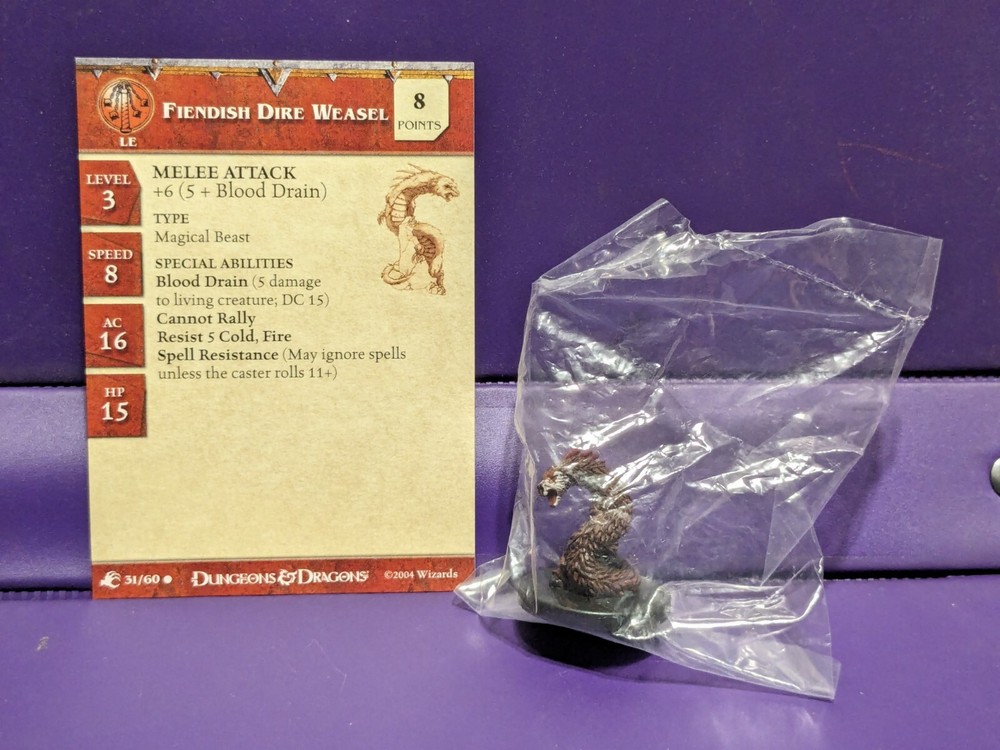 D&D miniatures Aberrations FIENDISH DIRE WEASEL #31 with stat card